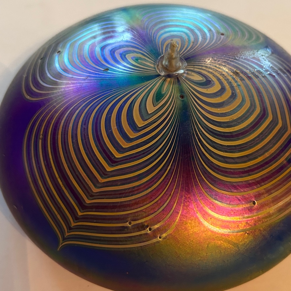 Art glass oil lamp 6 inches wide 2 1/2 inches high.  Retro reflective glass.